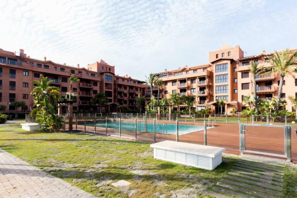 PUSHE Playa Granada Beach&Golf 1 Motril Bagian luar foto
